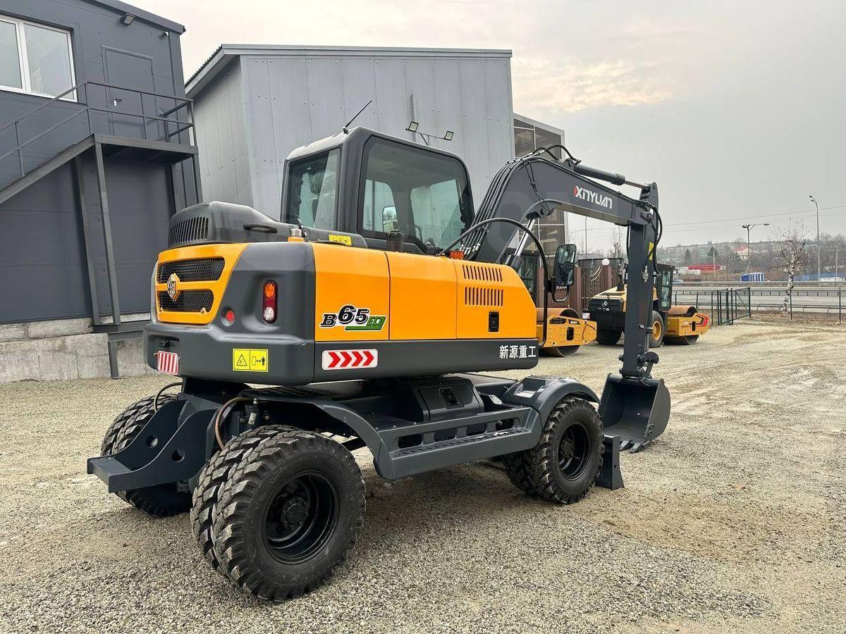 Máy Xúc Đào Bánh Lốp Xinyuan B65 - Giải Pháp Linh Hoạt Cho Công Trình Nhỏ